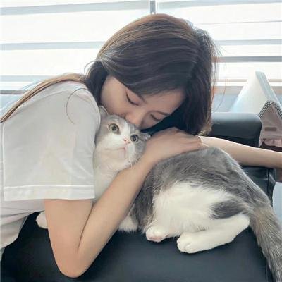 他夏天住在楼下